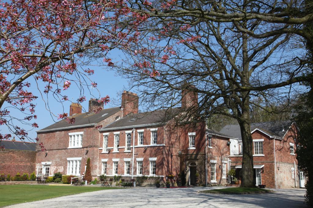 Singleton Lodge Country House Hotel Poulton-le-Fylde Esterno foto
