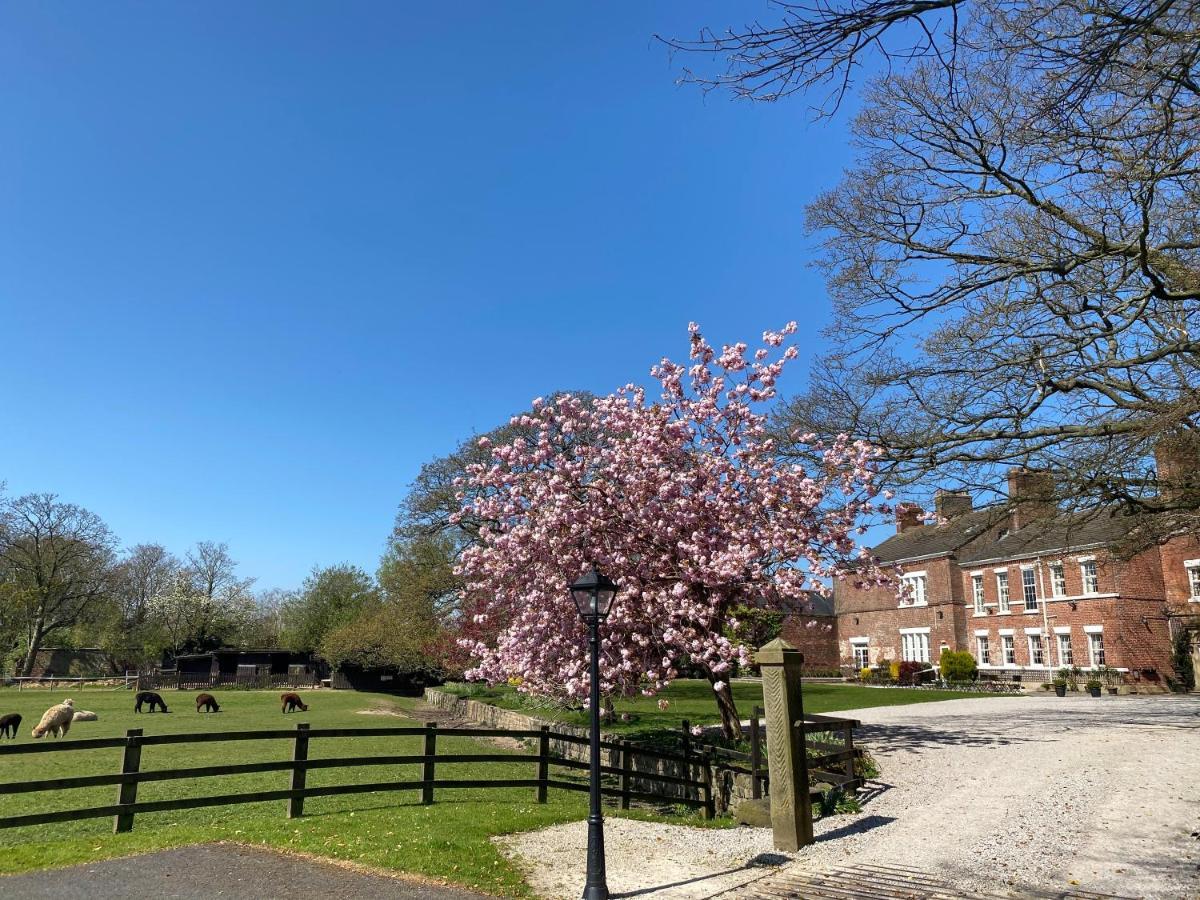 Singleton Lodge Country House Hotel Poulton-le-Fylde Esterno foto